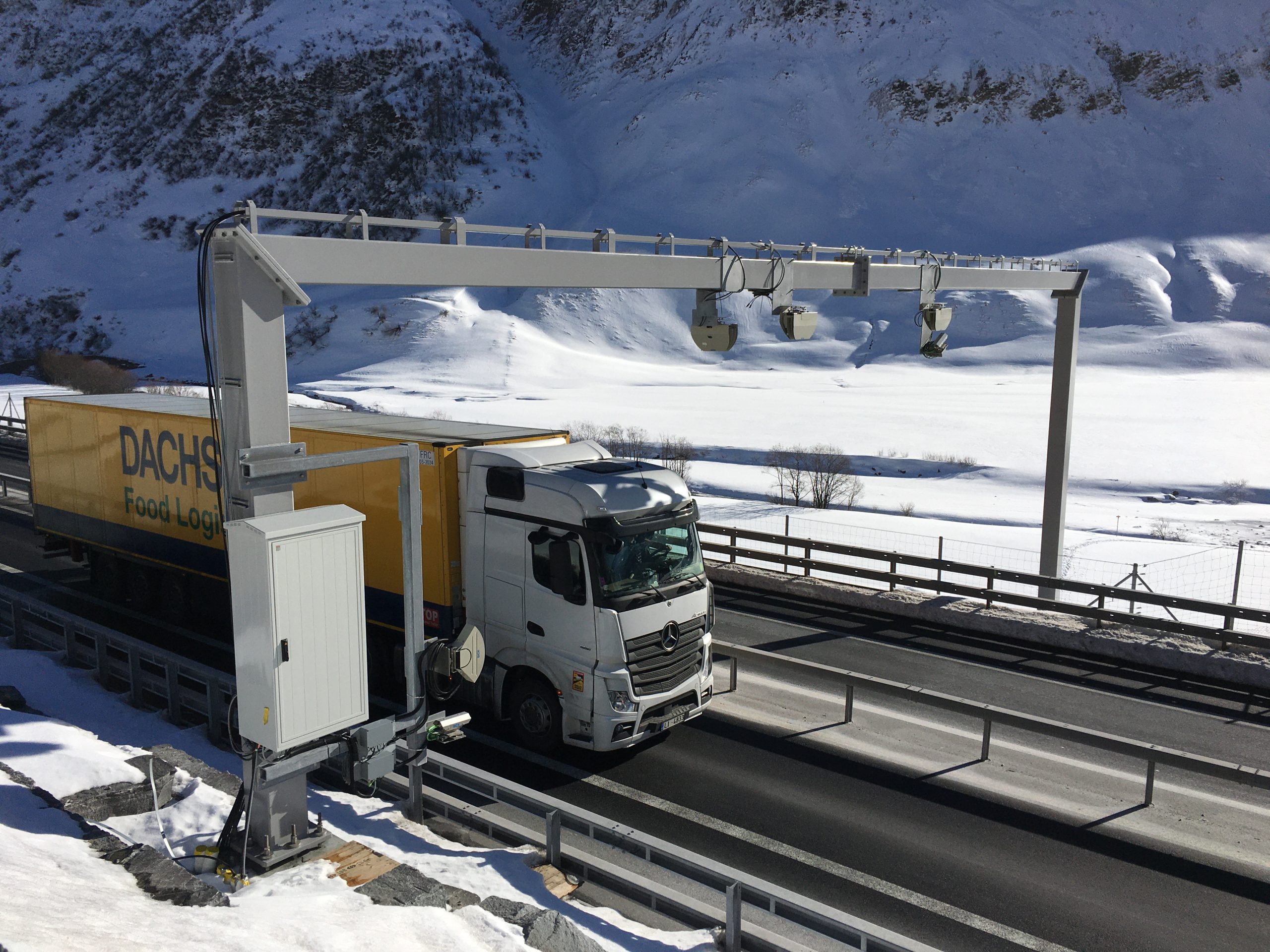 vhd systems, How can AI make road tunnels safer?